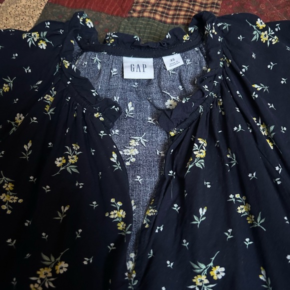GAP Navy Floral Blouse - Women’s size X-Small - Picture 3 of 7